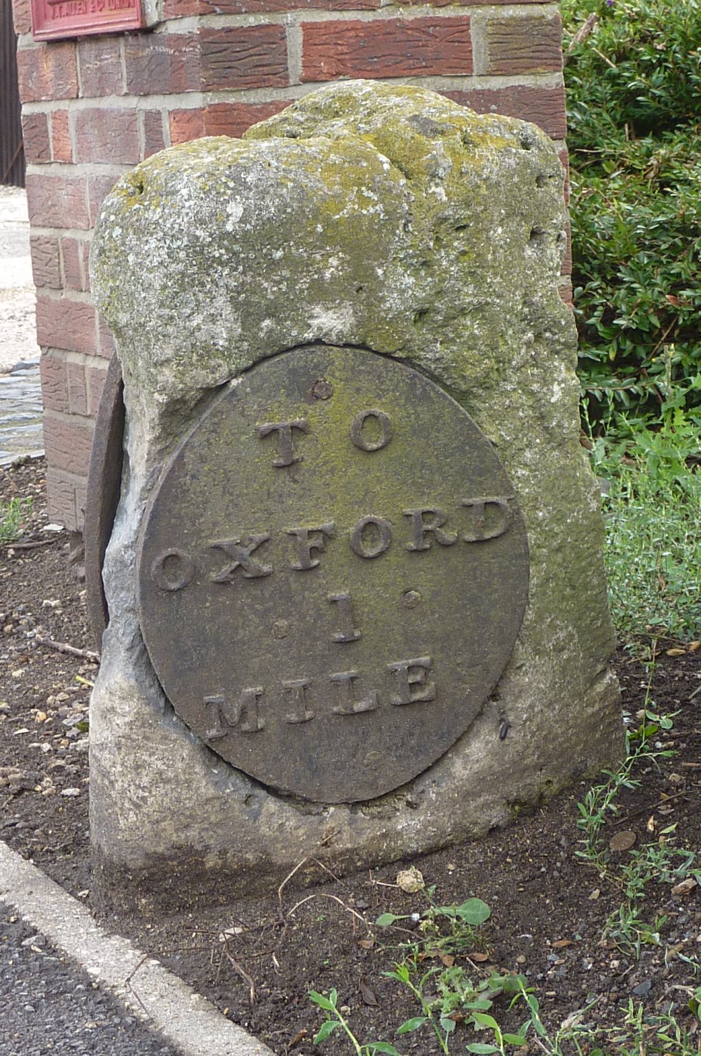 Abingdon Road milestone to Abingdon