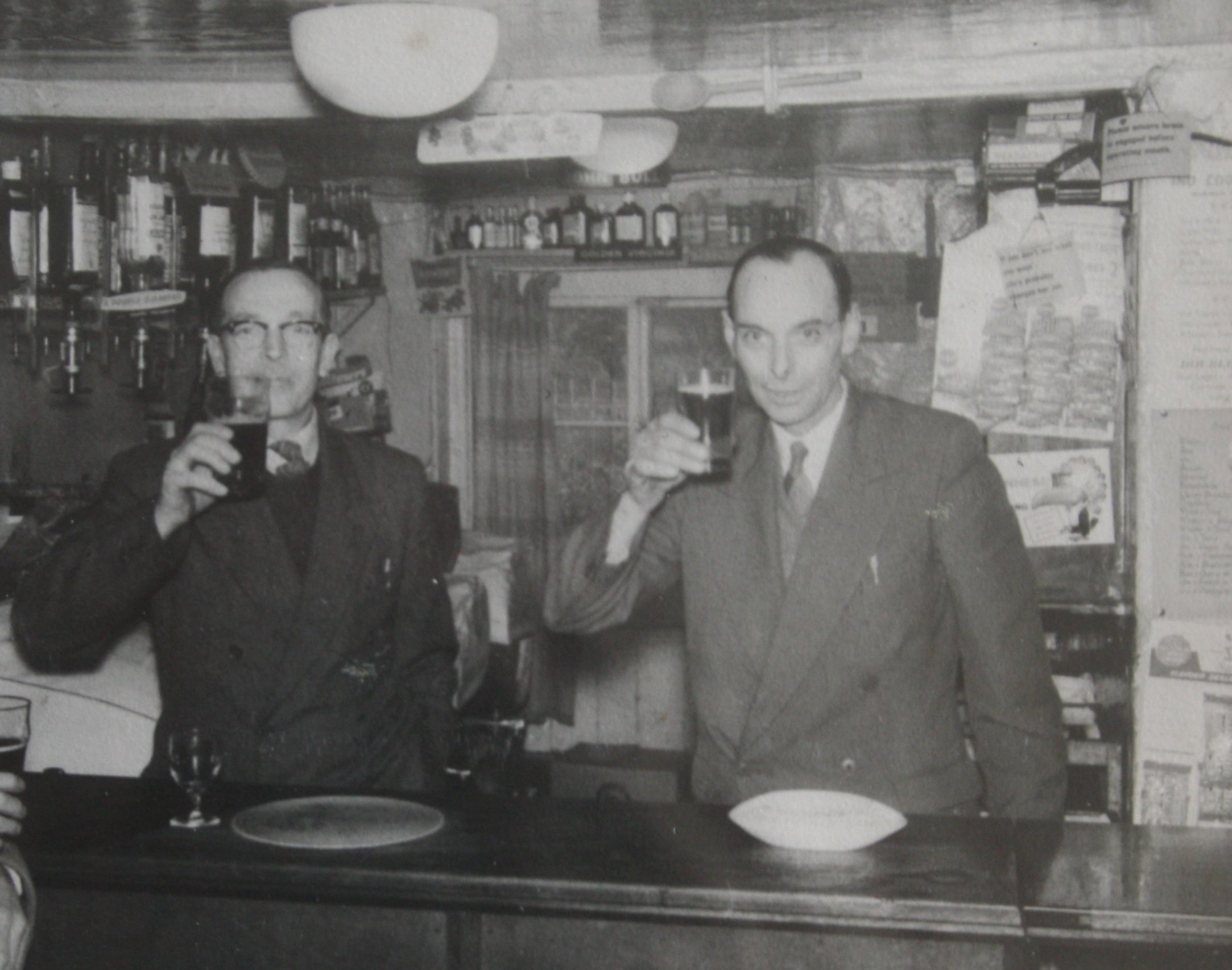 Gordon Ayres (right) with his friend Gilbert Harris at the Farriers Arms
