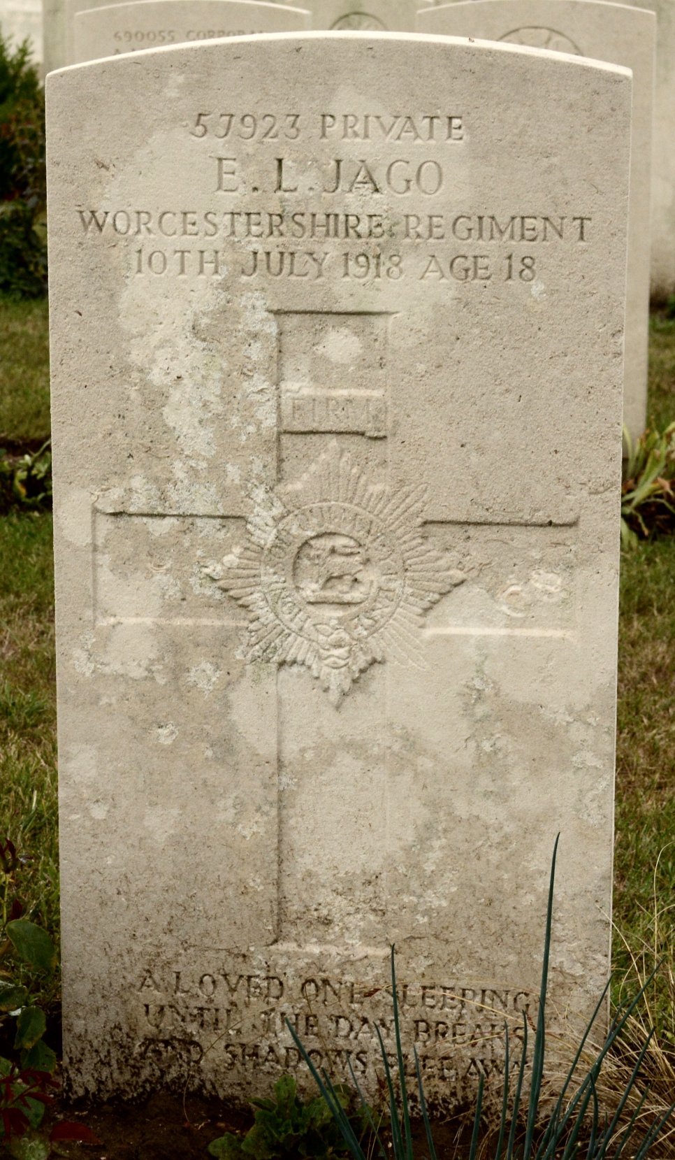 Ernest JAGO St Venant Robecq Road British Cemetery 1 Simon Haynes 2015 smaller