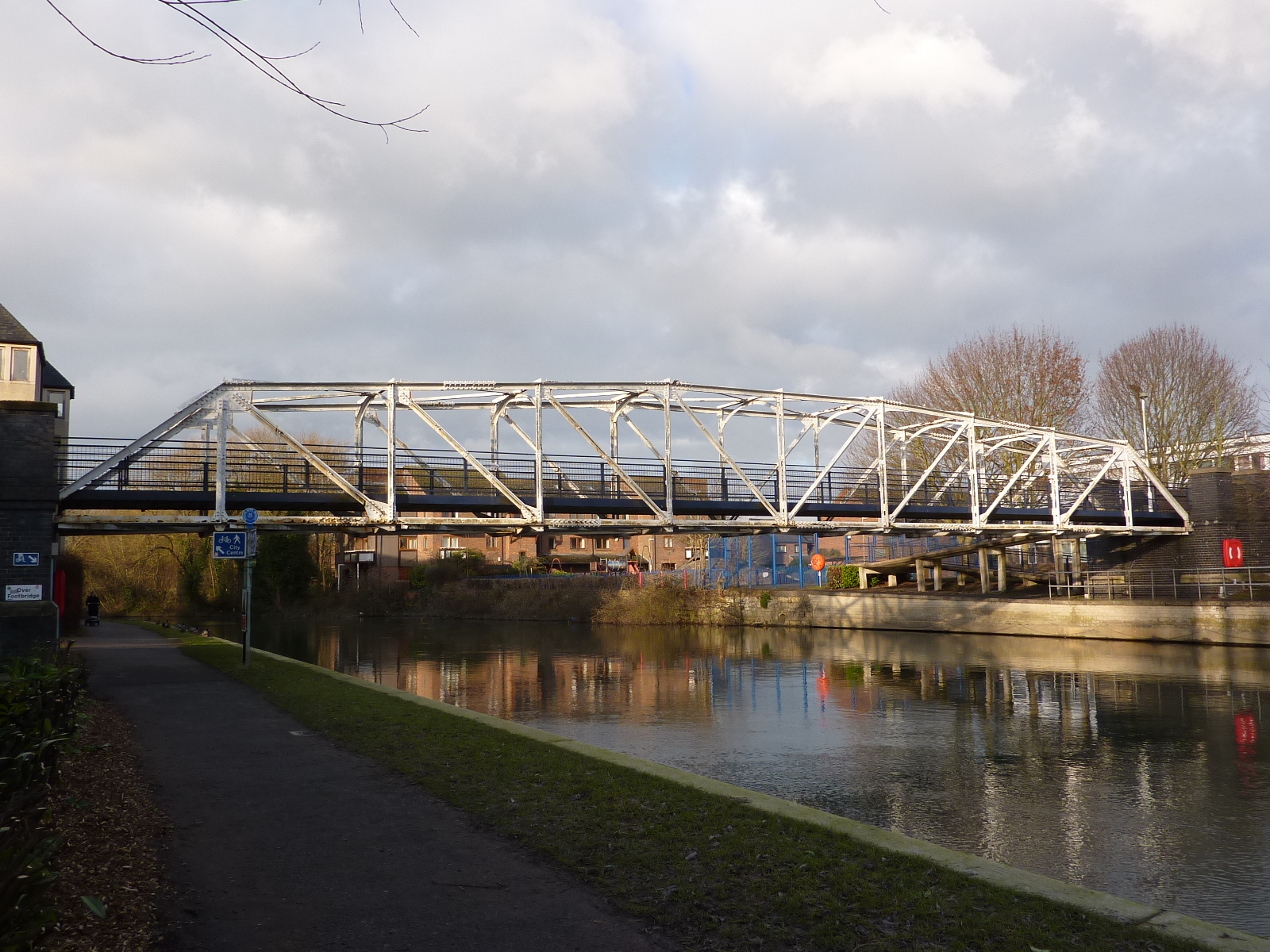 Gasworks pipe bridge